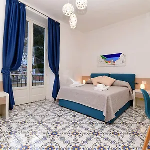 antica-residenza-amalfitana.hotels-amalfi.com/